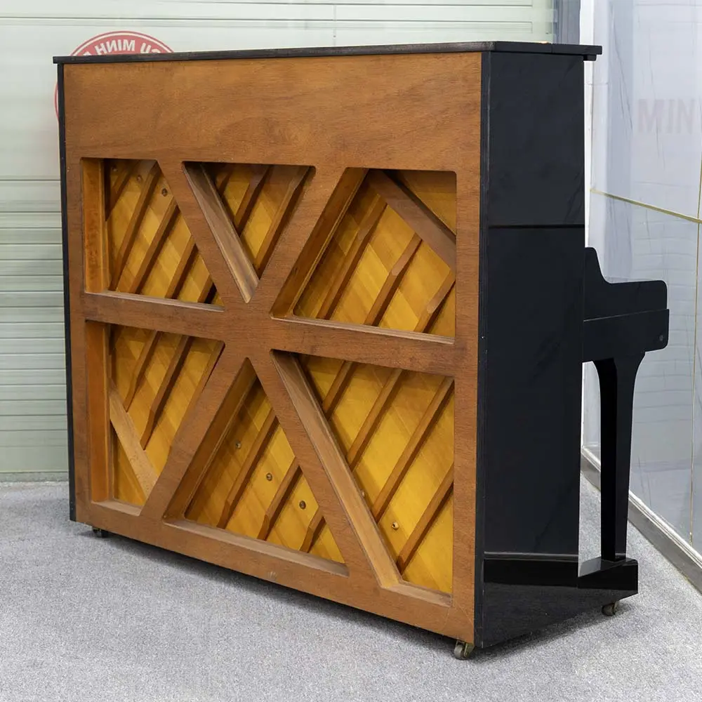 Grand Piano