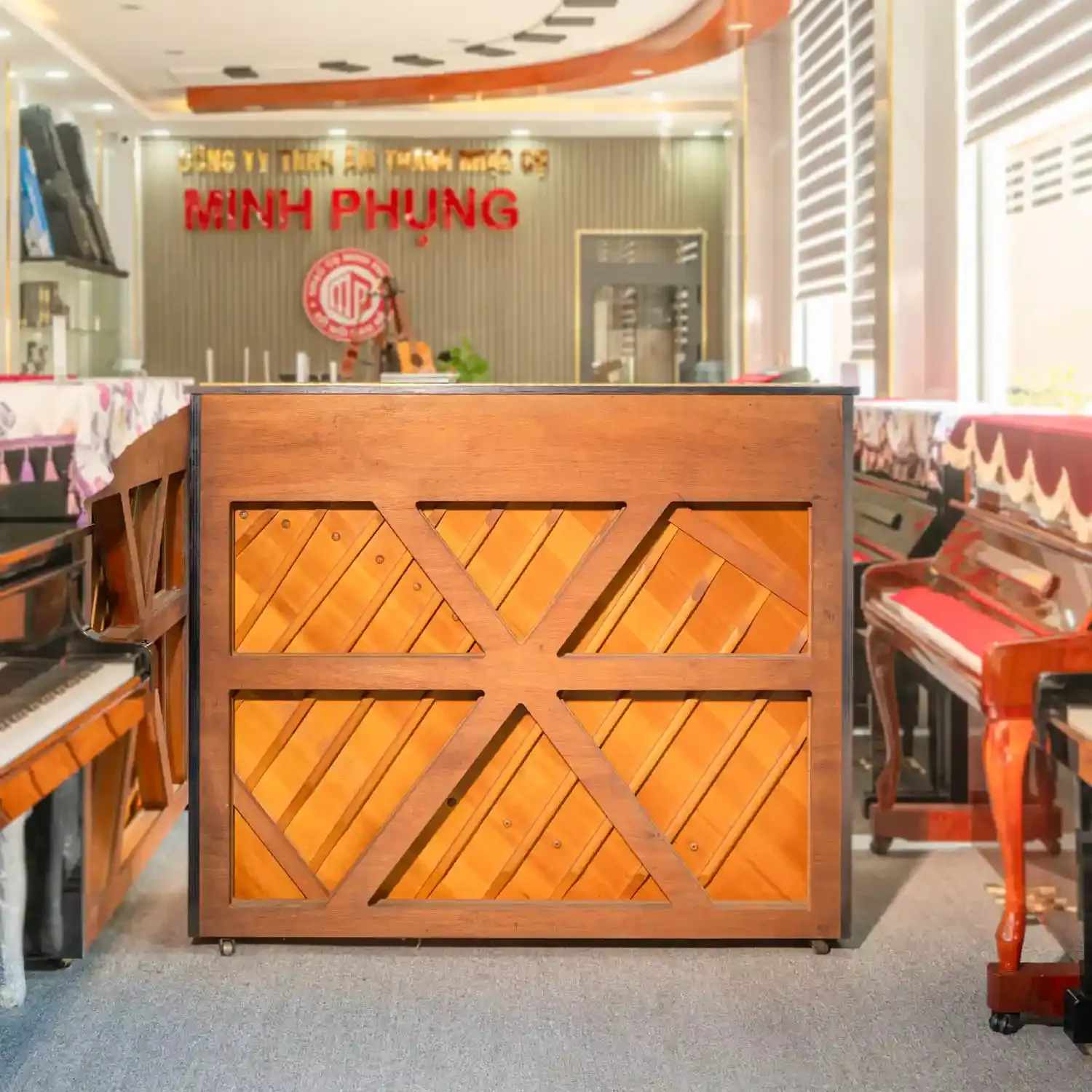 bảng cộng hưởng YUX