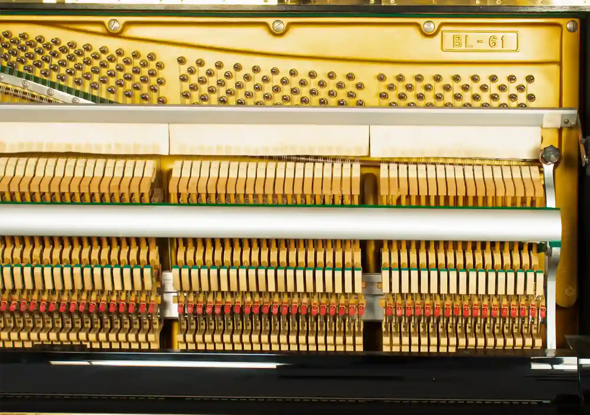 máy đàn piano cơ KAWAI BL61